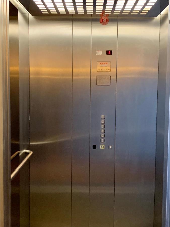 Apg Carrer Nou Atic Apartment Girona Exterior foto